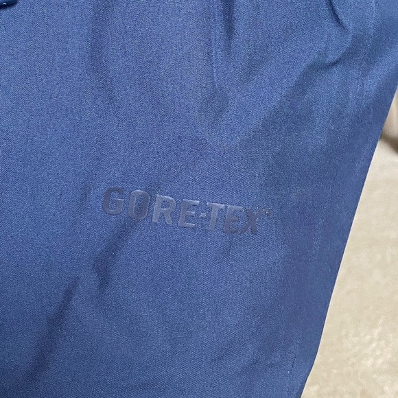 Patagonia Coat - Picture 6 of 15